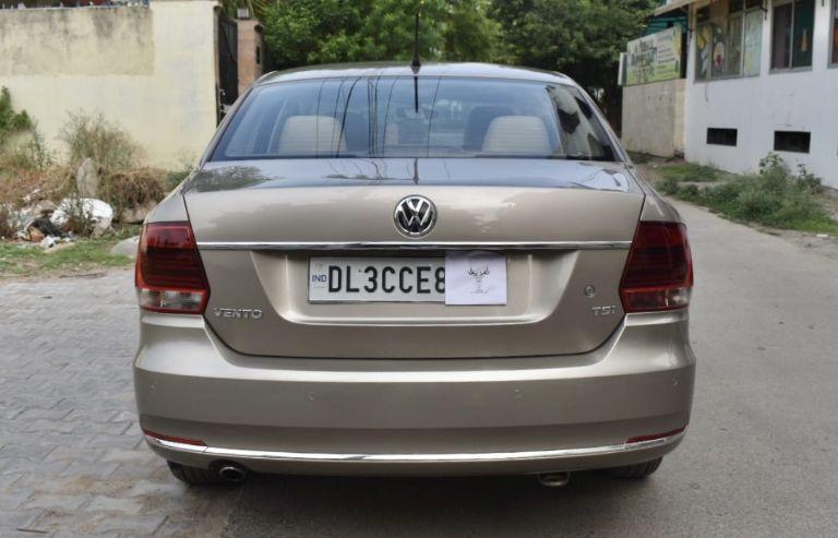 Volkswagen Vento 1.2L TSI Highline Plus AT 2016