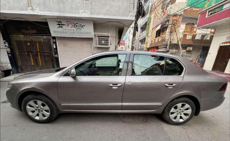 SKODA SUPERB Elegance 1.8 TSI AT 2014