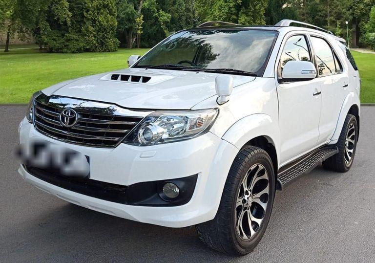 Toyota Fortuner 2.8 4x2 AT 2013