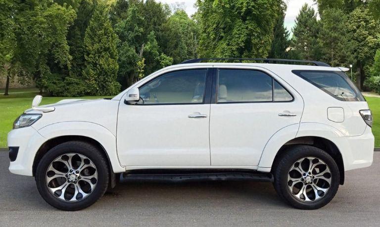 Toyota Fortuner 2.8 4x2 AT 2013