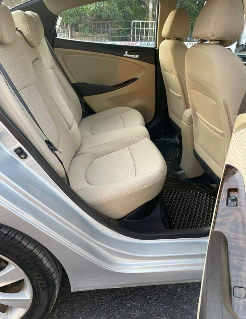 Hyundai Verna 1.6 CRDI EX 2012