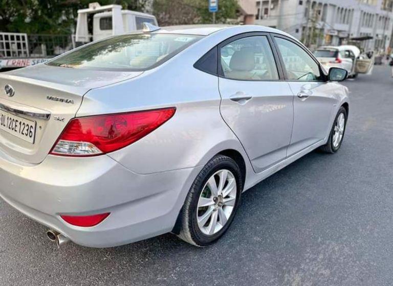 Hyundai Verna 1.6 CRDI EX 2012