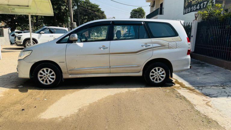 Toyota Innova 2.5 Z 7 SEATER 2013