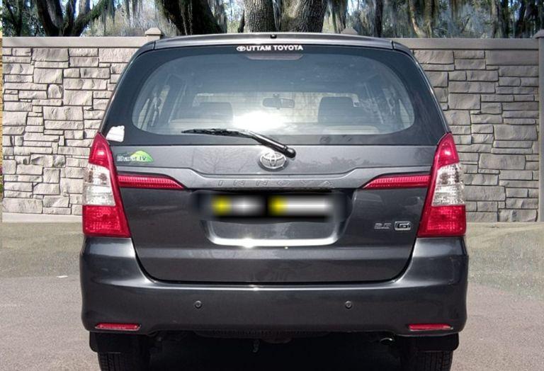 Toyota Innova 2.5 GX 7 STR BS III 2015