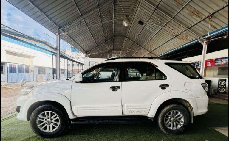 Toyota Fortuner 3.0 4X2 AT 2012
