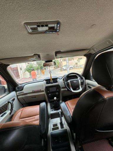 Mahindra Scorpio S10 2017