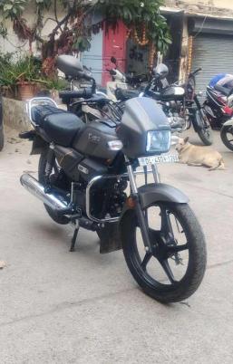 Hero Splendor Plus Matt Axis Grey Metallic 2024