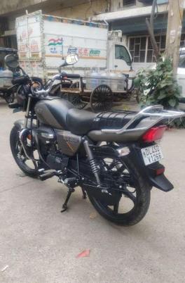 Hero Splendor Plus Matt Axis Grey Metallic 2024