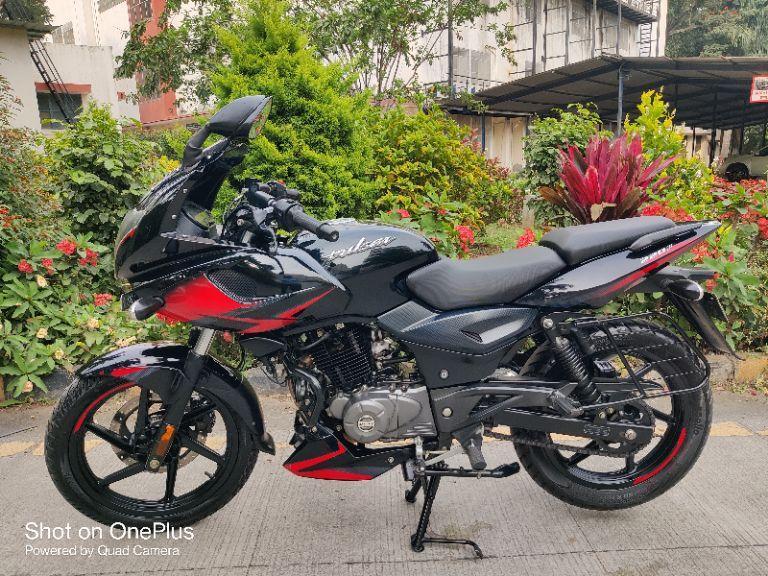 Bajaj Pulsar 220F ABS FI BS6 2021