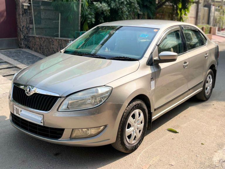 Skoda Rapid 1.6 MPI AMBITION AT 2012