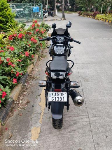 Bajaj Pulsar 220F ABS FI BS6 2021