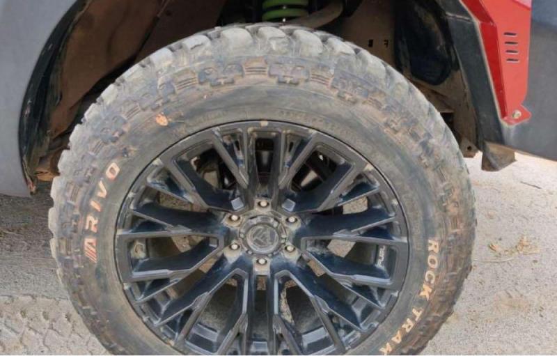 Toyota Hilux HIGH 4X4 AT 2023