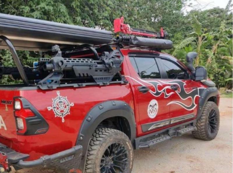 Toyota Hilux HIGH 4X4 AT 2023