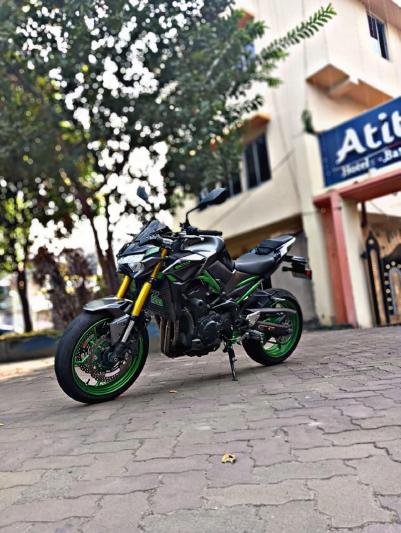 Kawasaki Z900 Standard 2023