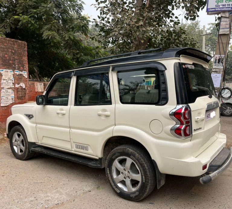 Mahindra Scorpio S7 140 bhp 2WD 2018
