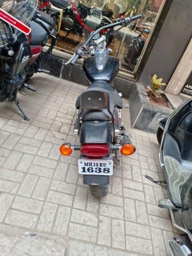 Bajaj Avenger 220cc 2018