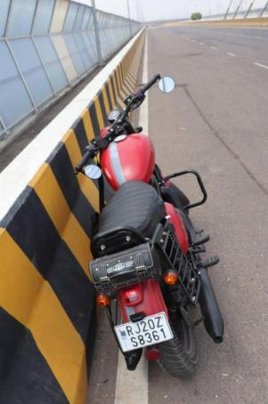 Jawa Forty Two 295CC Dual ABS BS6 2021