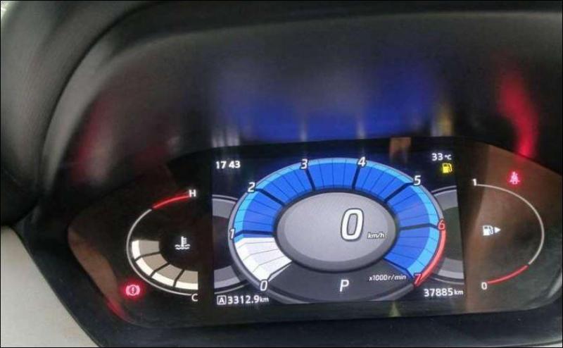 Nissan Magnite XV Turbo 1.0 CVT 2022