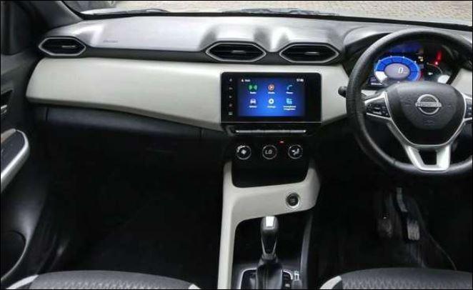 Nissan Magnite XV Turbo 1.0 CVT 2022