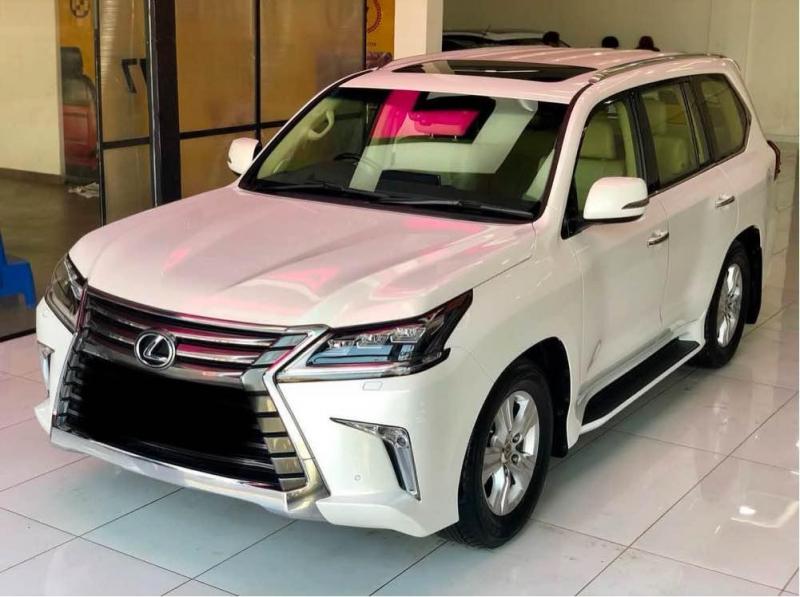 Lexus LX 450d 2017