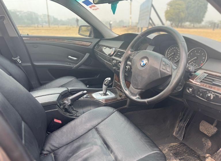 BMW 5 Series 525i 2010