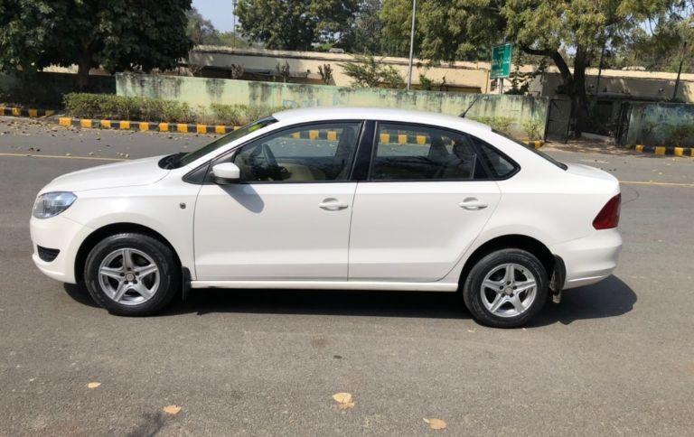 Skoda Rapid Ambiente 1.6 MPI AT 2012