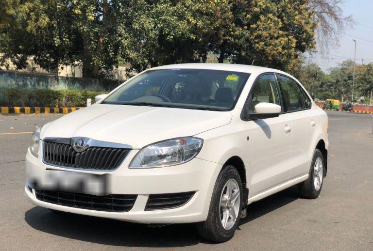 Skoda Rapid Ambiente 1.6 MPI AT 2012