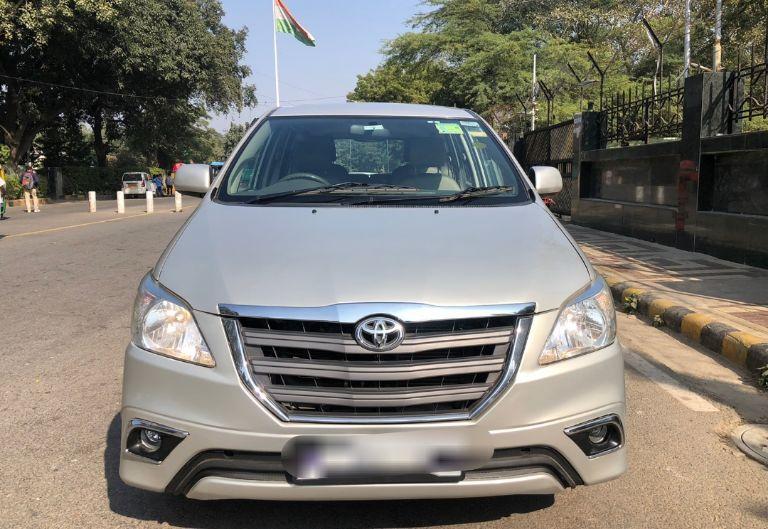 Toyota Innova 2.5 GX 7 STR BS IV 2014