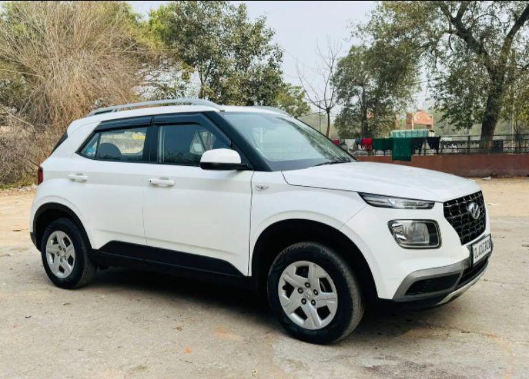 Hyundai Venue S 1.2 Petrol 2019