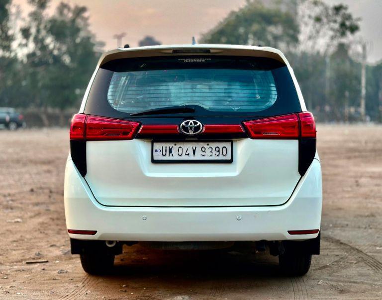 Toyota Innova 2.5 ZX 7 STR BS IV 2016