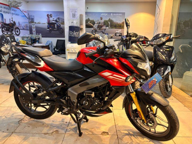 Bajaj Pulsar N125 Disc 2024