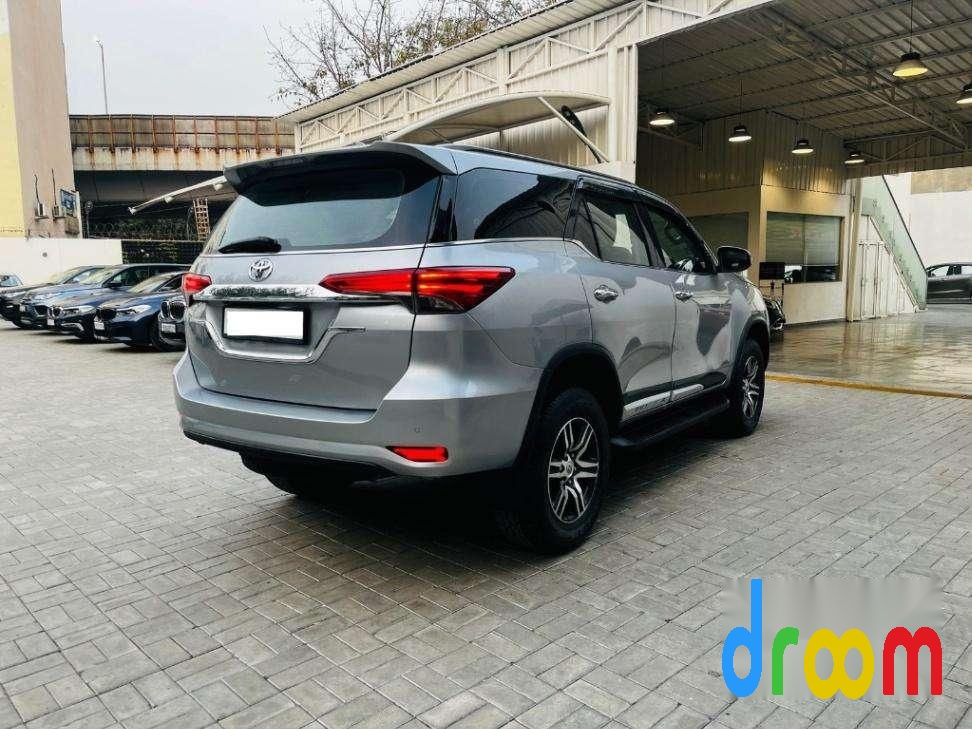 Toyota Fortuner 2.7 4x2 AT 2020