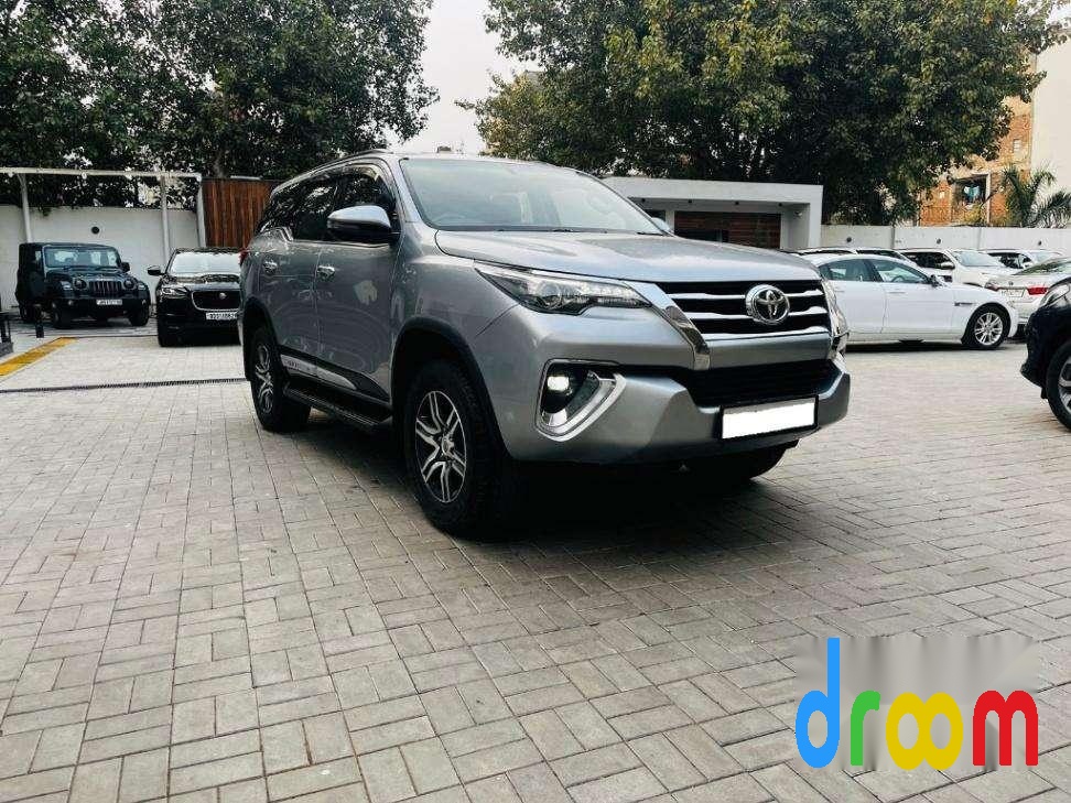 Toyota Fortuner 2.7 4x2 AT 2020