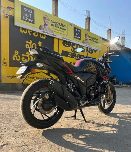 TVS Apache RTR 200 4V Dual Channel ABS 2022