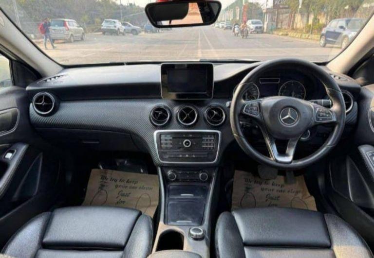 Mercedes-Benz GLA 200 d Sport 2017