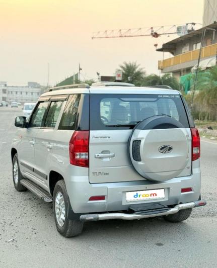Mahindra TUV300 T8 2017