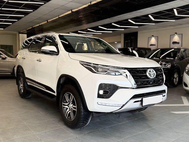 Toyota Fortuner 2.7 4x2 AT 2024
