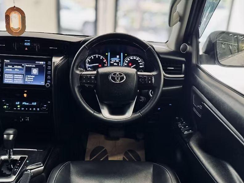 Toyota Fortuner 2.7 4x2 AT 2024