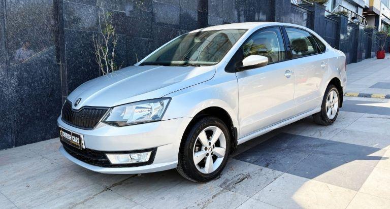 Skoda Rapid Ambition Plus 1.6 MPI MT 2017