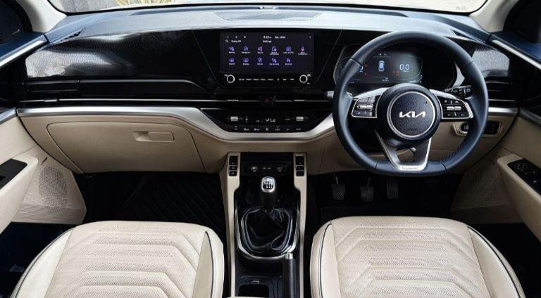 Kia Carens Luxury Plus 1.5 Diesel 7 STR 2022