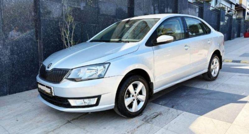 Skoda Rapid Ambition Plus 1.6 MPI MT 2017