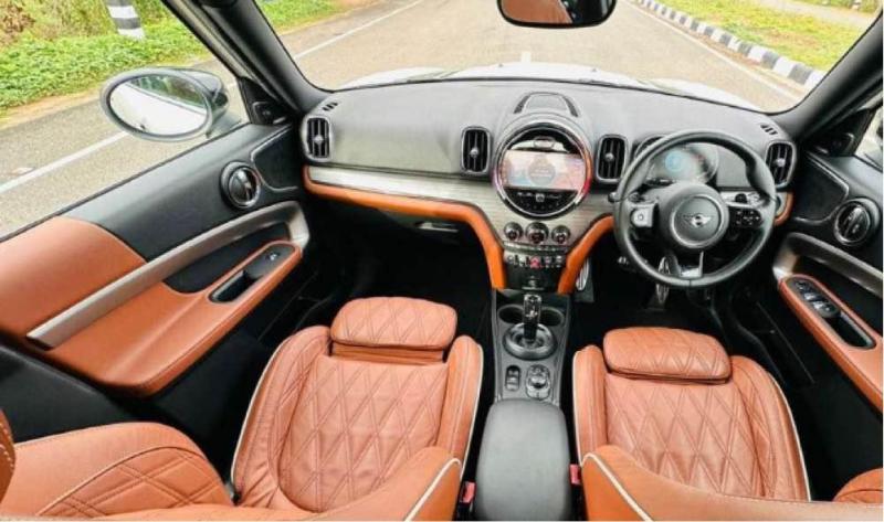 Mini Cooper JCW Hatchback 2021