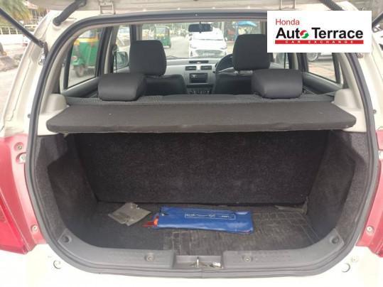 Maruti Suzuki Swift VXi 2011