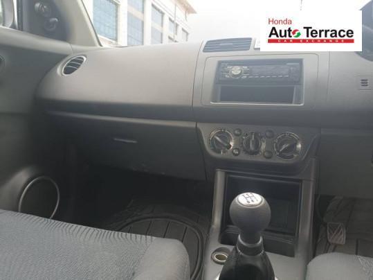 Maruti Suzuki Swift VXi 2011