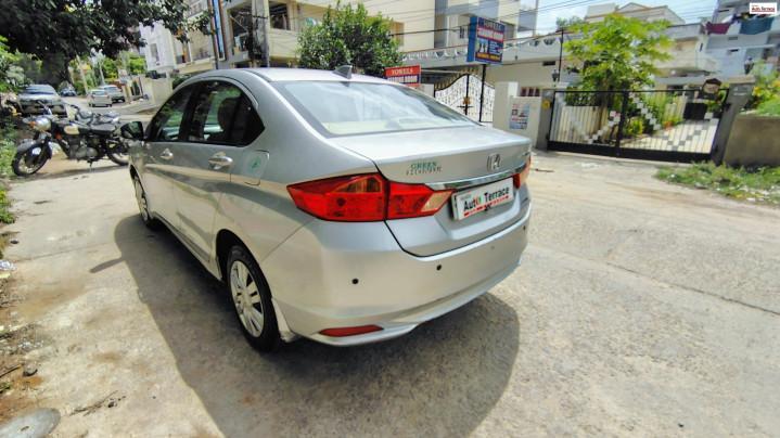 Honda City SV CVT i-VTEC 2016