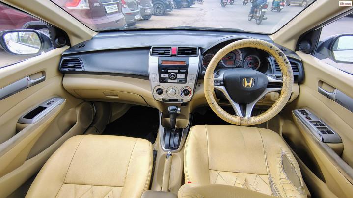 Honda City 1.5 V AT 2010