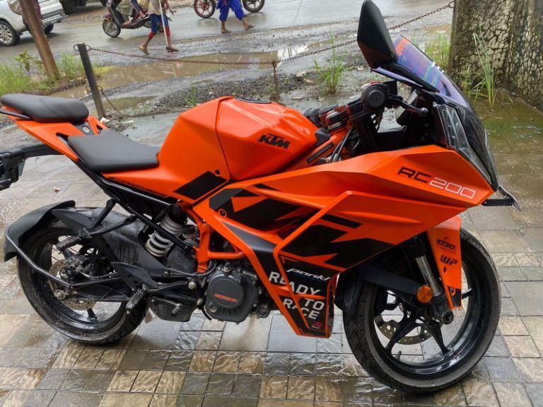KTM RC 200 2024