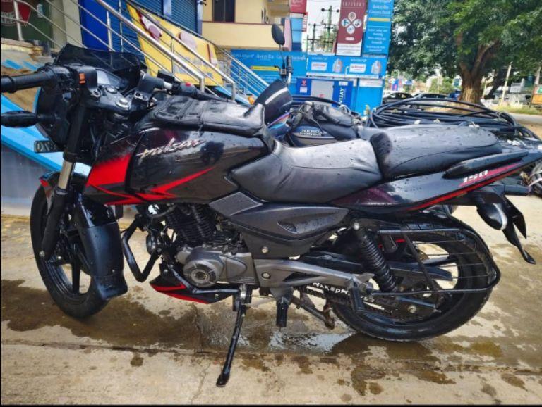 Bajaj Pulsar 150cc ABS FI 2021