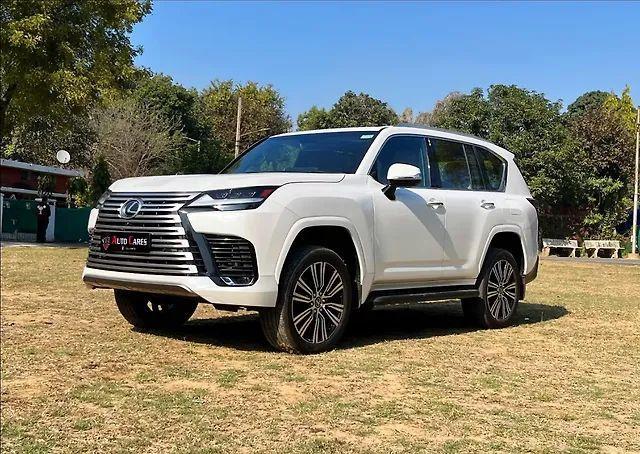 Lexus LX 500d 2023