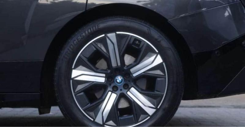 BMW iX xDrive 40 2023